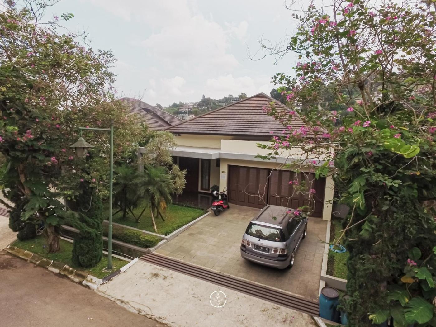 Tulip Hill View Villa 5 Bedrooms With A Private Swimming Pool Бандунг Экстерьер фото